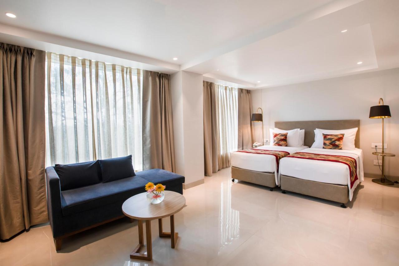 Radisson Hotel Bareilly Airport Экстерьер фото