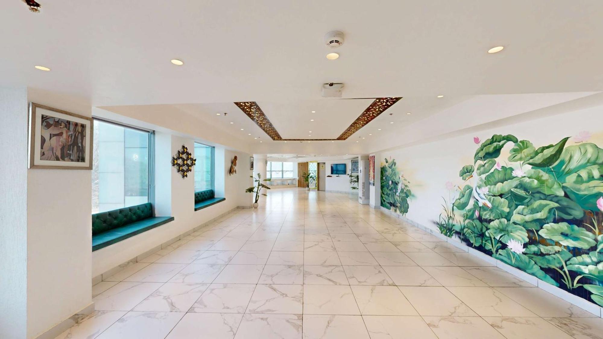 Radisson Hotel Bareilly Airport Экстерьер фото
