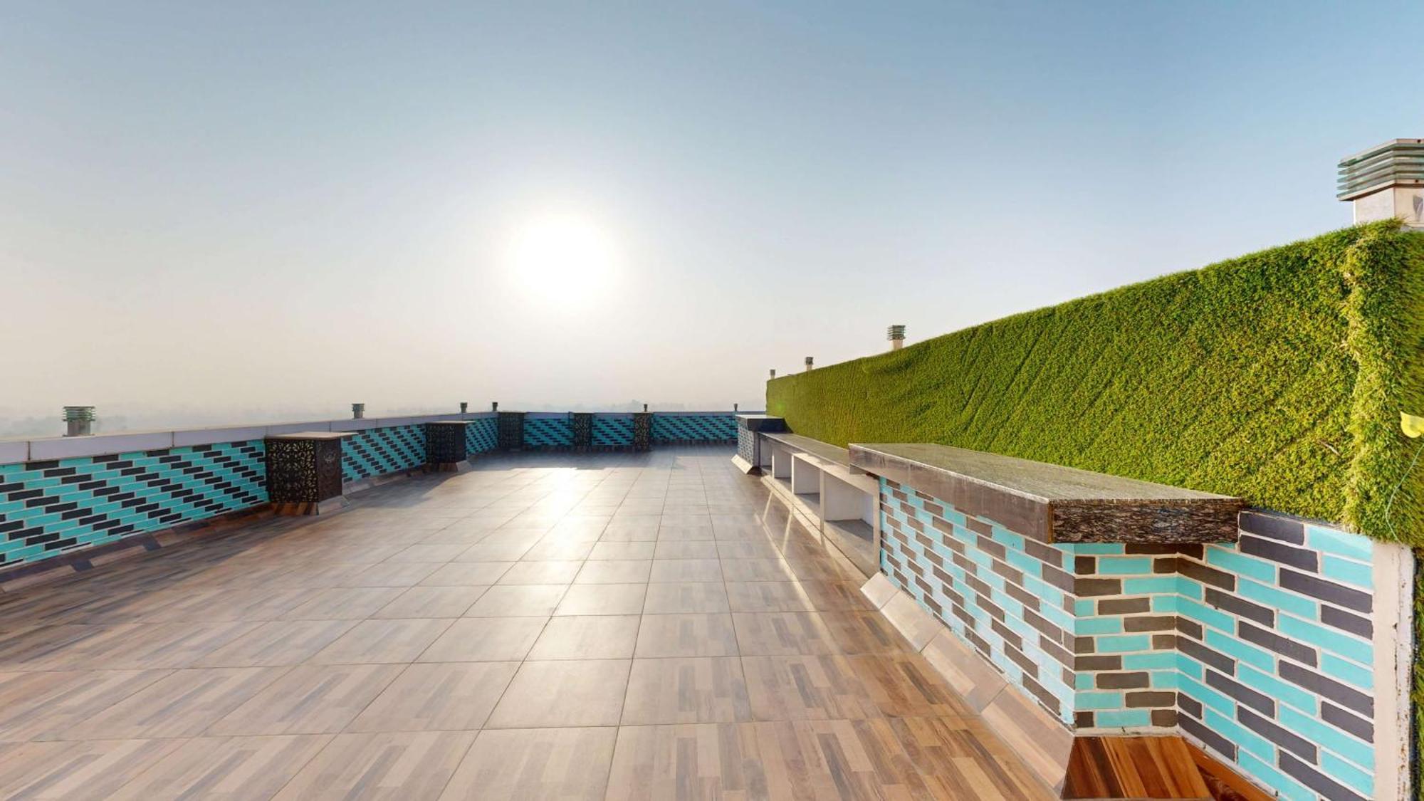 Radisson Hotel Bareilly Airport Экстерьер фото